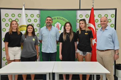 Manisa BBSK Kadın Voleybol Takımı’ndan üç transfer
