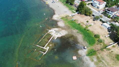 Bursa’da tırnaklarıyla kazıyarak çıkardılar