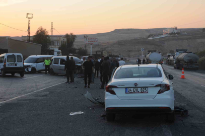 Cizre’de 4 aracın karıştığı zincirleme trafik kazasında 2 kişi yaralandı
