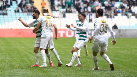 Bursaspor yine 3’ledi! Zirveyi sevdi