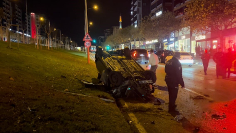 Bursa'da feci kaza! Otomobil refüje çarparak takla attı