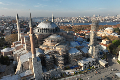 Tarihi Ayasofya'da tarihi adım!