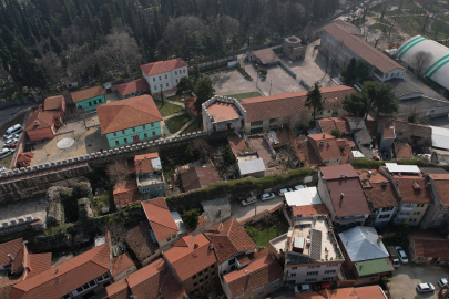 Bursa'da tarihe çanak anten diktiler!