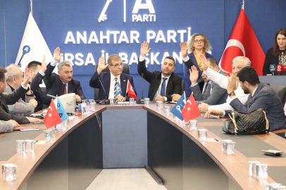 A Parti Bursa İl Kongresi tamamlandı! Fikret Aslan güven tazeledi